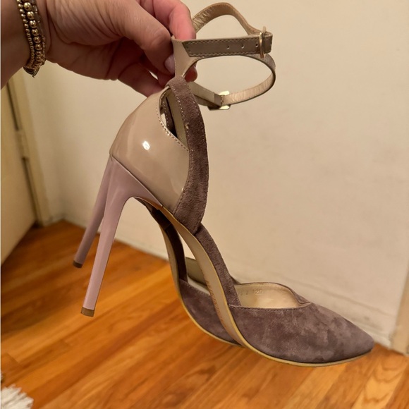 SALI Suede & Patent leather | Ankle strap pumps - Picture 9 of 9